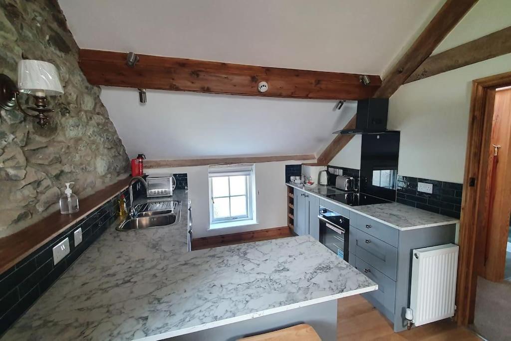 The Hayloft Llwyndu Apartment Бармут Екстериор снимка